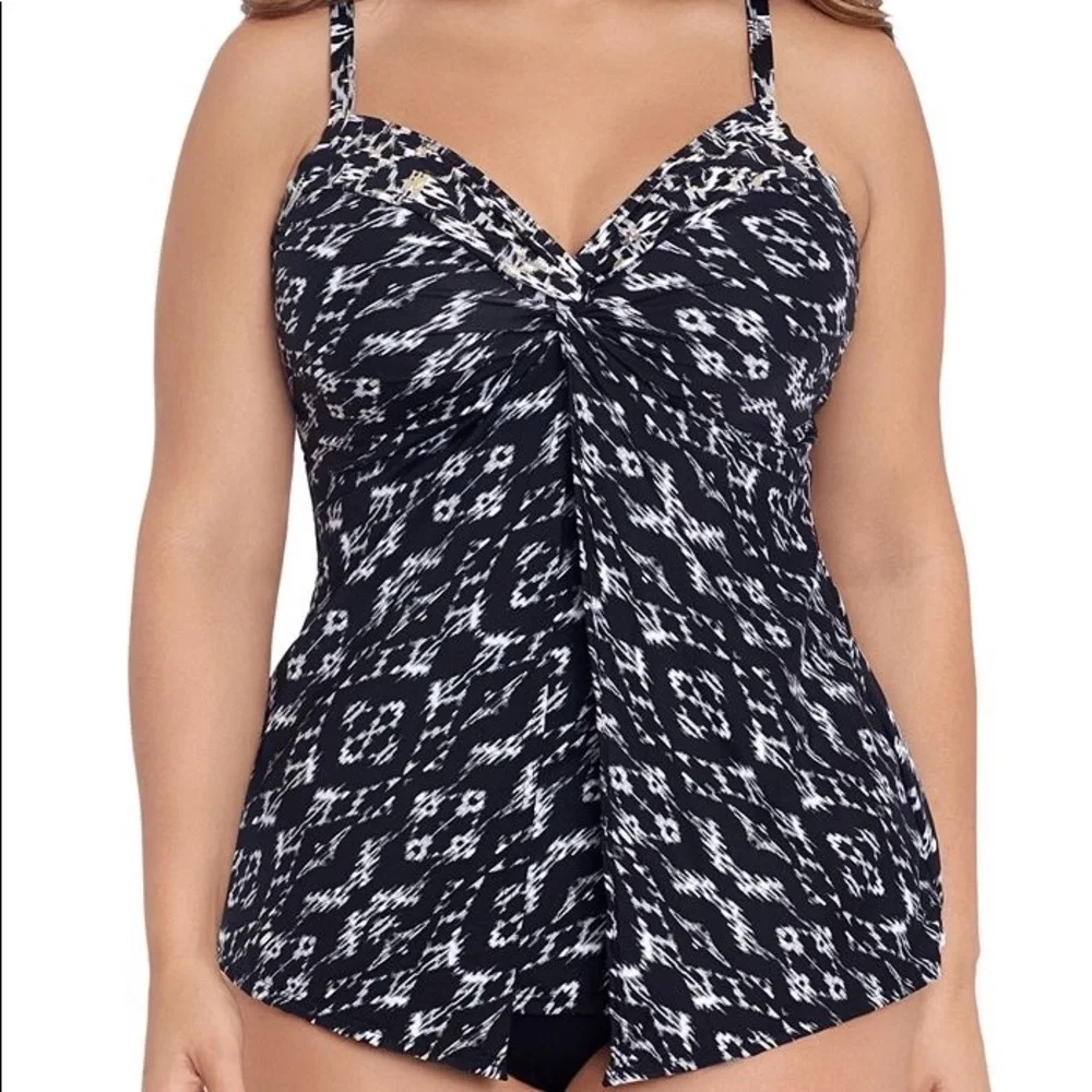 MIRACLESUIT Plus Size Labyrinth Love Knot Underwire Tankini TOP Size 14DD Beach
